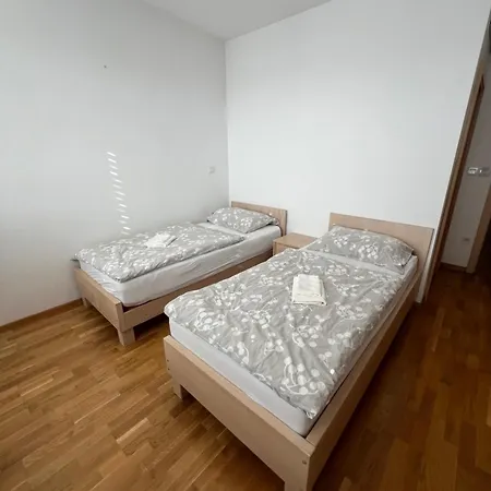 Affittacamere Kolarjeva International House 3*