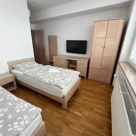 Kolarjeva International House Lubiana