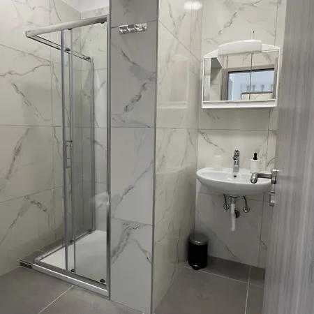 Kolarjeva International House 3* ليوبليانا