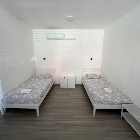 Kolarjeva International House 3* ليوبليانا